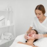 Soins d&rsquo;une esthéticienne à Genève